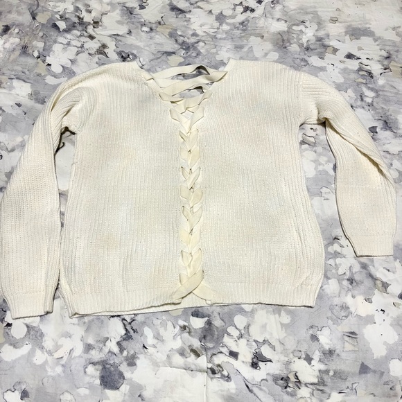 White Criss Cross Back Sweater - Picture 3 of 5